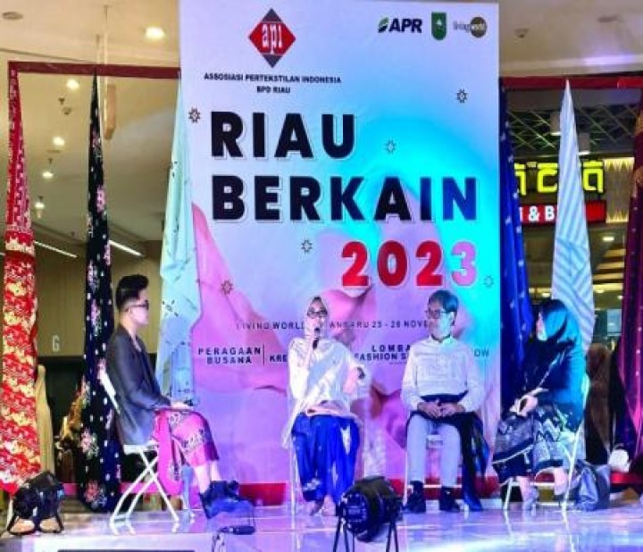 Ajak Semua Kalangan Kenakan Wastra Riau, API Riau Gelar Riau Berkain