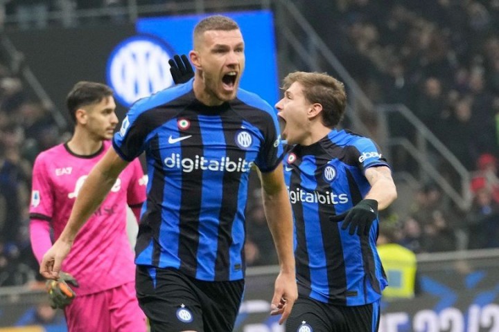 Inter Milan Rebut Posisi Puncak Klasemen usai Menang Atas Napoli. (Bola.net/Foto)