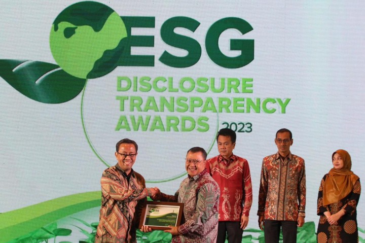 bank bjb Sabet Penghargaan di Ajang ESG Disclosure Awards 2023