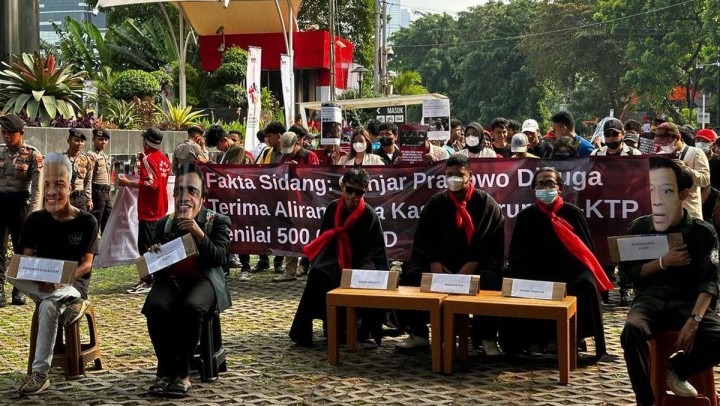 Muncul Massa Aksi Desak KPK Usut Ganjar Pranowo dalam Skandal Korupsi e-KTP. (Tangkapan Layar/detikCom)