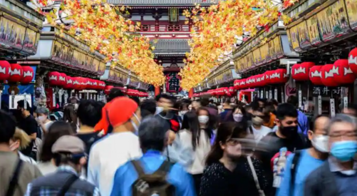 Jepang adalah negara tertua kedua di dunia dengan usia rata-rata 49 tahun. Sekitar, 28 persen dari populasinya berusia 65 tahun atau lebih. Negara-kota kecil Monako dengan populasi sangat sedikit 36.686 adalah yang tertua, dengan sekitar 36 persen warganya berusia di atas 65 tahun /AFP