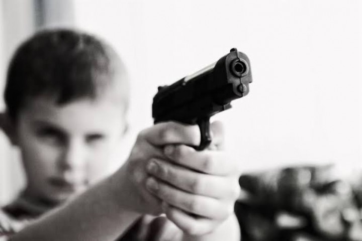 Anak usia 6 tahun tembak guru