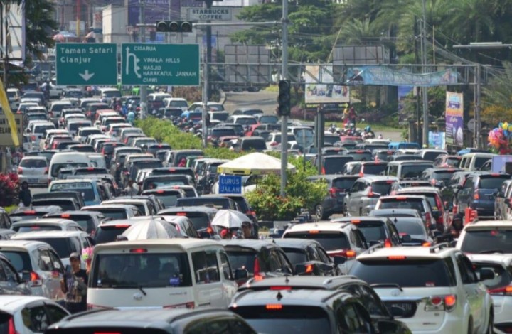 Libur Natal dan Tahun Baru,110 Ribu Kendaraan Masuk Puncak Bogor Sejak Sabtu. (X/Foto)