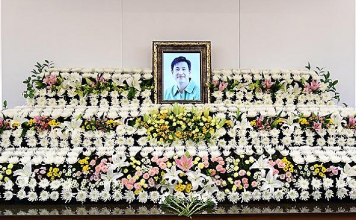 Pemakaman Lee Sun-kyun Digelar di RS Universitas Nasional Seoul 29 Desember 2023 Besok. (@sunkyunarchive.X)
