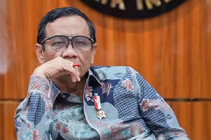 Mahfud MD Tak Percaya Hasil Survei CSIS: Pernah Prediksi Jokowi Game Over. (tangkapan layar/Gerusi)