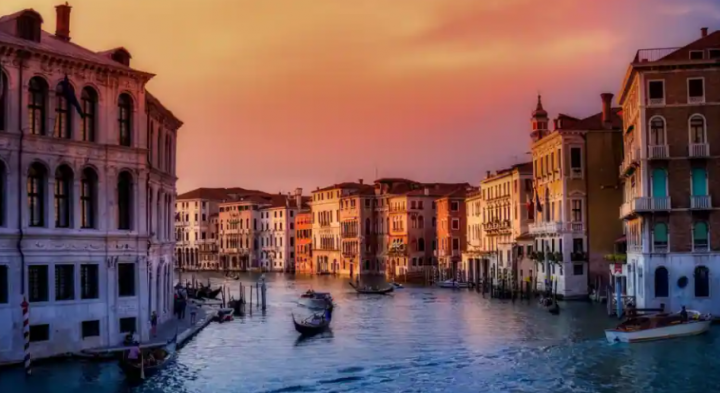 Gambar kanal di Venesia, Italia /net