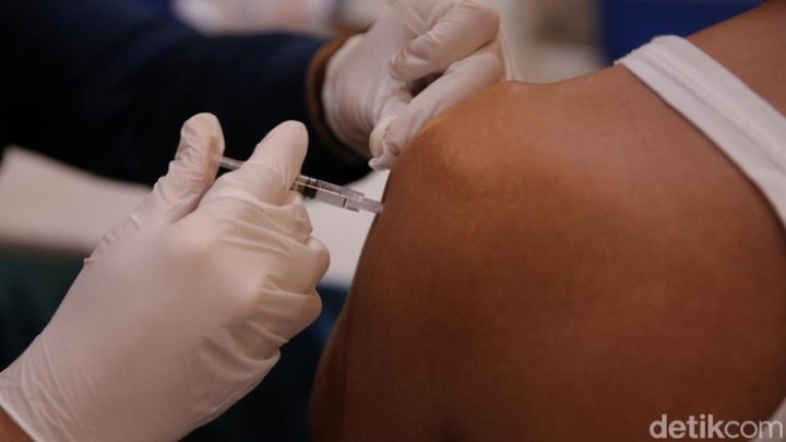 Catat! Kemenkes RI Rilis Edaran Terbaru Vaksin COVID-19, Berlaku 1 Januari 2024   