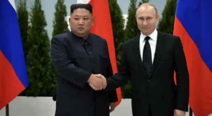 Gambar menunjukkan pemimpin Korea Utara Kim Jong Un dan Presiden Rusia Vladimir Putin /AFP