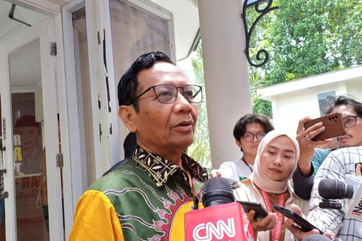 Mahfud Md Pengen Mundur dari Menteri, Presiden Jokowi  Respons, Sebut: Ya Itu Hak, Saya Hargai. (
