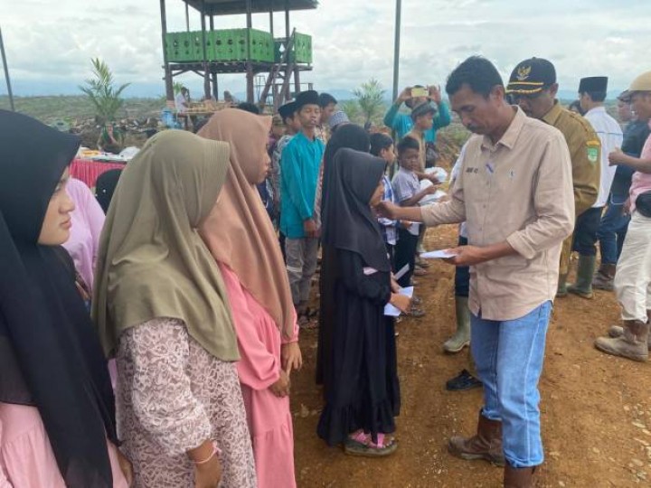 PTPN IV PalmCo Regional 3 Santuni Ratusan Anak Yatim Provinsi Riau