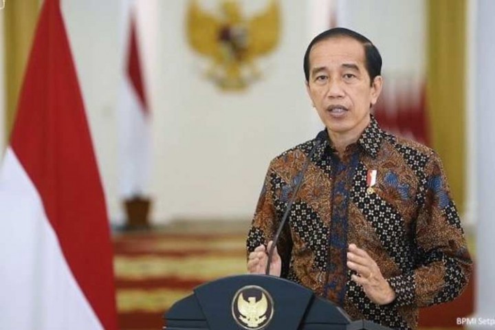 Jokowi Tiba-tiab Naikkan Tunjangan Pegawai Bawaslu, Tertinggi Rp 29 Juta. (dok. Kabinet Sekretariat)