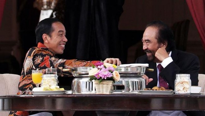 Presiden RI Joko Widodo dan Ketum Nasdem Surya Paloh. Sumber: detik.com