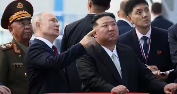 Presiden Rusia Vladimir Putin dan Kim Jong Un dari Korea Utara di Moskow /Reuters