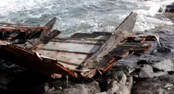 Kapal karam di Senegal. Kapal yang tenggelam pada hari Kamis dilaporkan membawa lebih dari 300 orang /Reuters