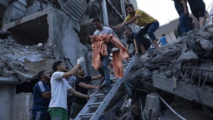 Warga Gaza dibantai Israel dengan menggunakan rudal (net)