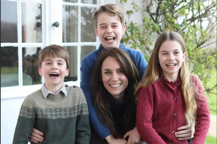Kate Middleton bersama ketiga anaknya