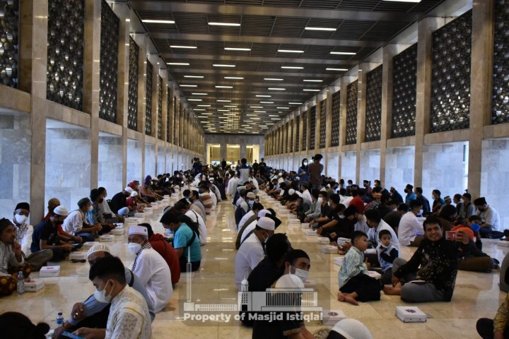 Istiqlal Sediakan 4.000-6.000 Takjil Gratis Setiap Hari di Bulan Ramadhan. (istiqlal.or.id)