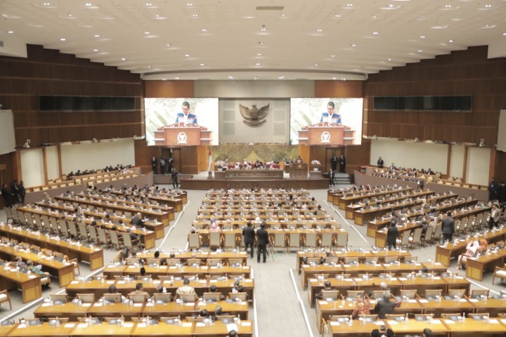 Resmi Ditolak, Usulan Ibu Kota Legislasi Gagal, DPR Wajib Pindah ke IKN. (Dpk. MenPANRB)