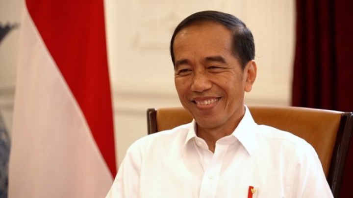 Respons Jokowi usai Disebut Pernah Ingin Rebut Kursi Ketum PDI-P. (X/Foto)