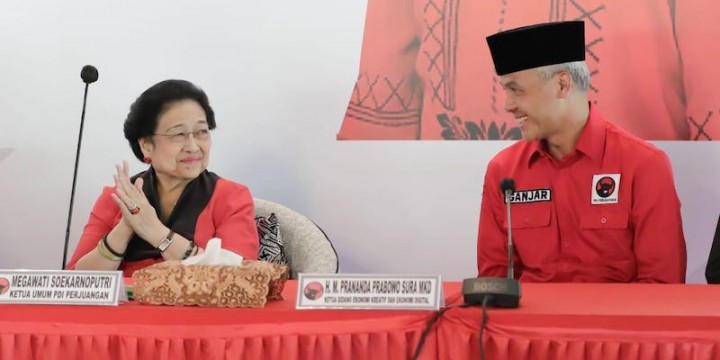 Ketua Umum PDIP Megawati Soekarnoputri dan Ganjar Pranowo. Sumber: PDIP Bali
