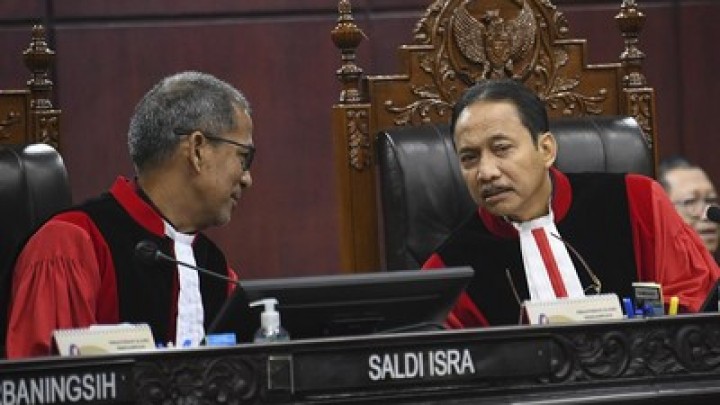 Hakim Mahkamah Konstitusi (MK) Saldi Isra. Sumber: CNN Indonesia