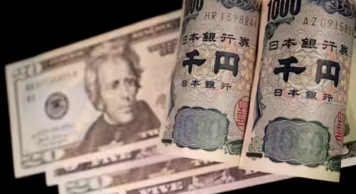 Yen Anjlok ke Level Terendah dalam 34 Tahun, Berada di Bawah 160 Terhadap Dolar