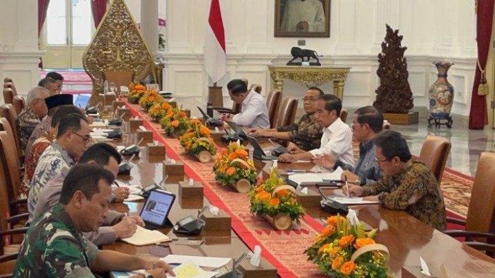 Ribuan Rumah Rusak Akibat Erupsi Gunung Ruang, Jokowi Minta Warga di Relokasi Permanen