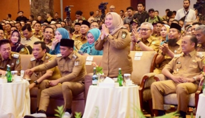 Bupati Kasmarni Ikut Rakor Bersama Pemerintah se Provinsi Riau
