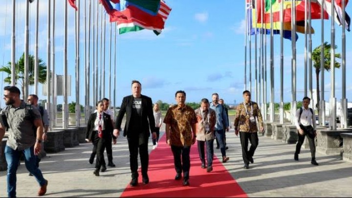 Resmikan Starlink di Indonesia, Pagi Ini Elon Musk Tiba di Bali