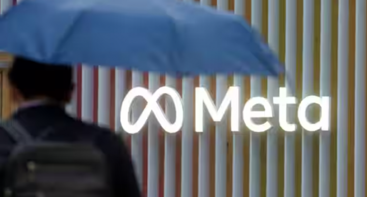 Logo Meta Platforms terlihat di Davos, Swiss /Reuters