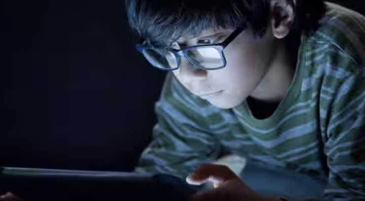 Negara bagian New York mengeluarkan dua undang-undang untuk melindungi anak-anak dari konten media sosial /net