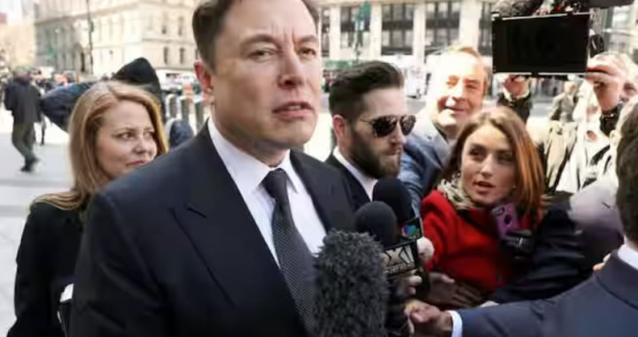 CEO Tesla Musk tiba di pengadilan Manhattan untuk sidang SEC /Reuters