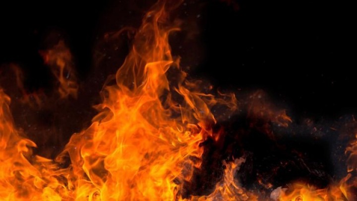 Miris! Sekeluarga Korban Kebakaran di Bekasi Tewas Sambil Berpelukan, Berikut Faktanya. (Ilustrasi)