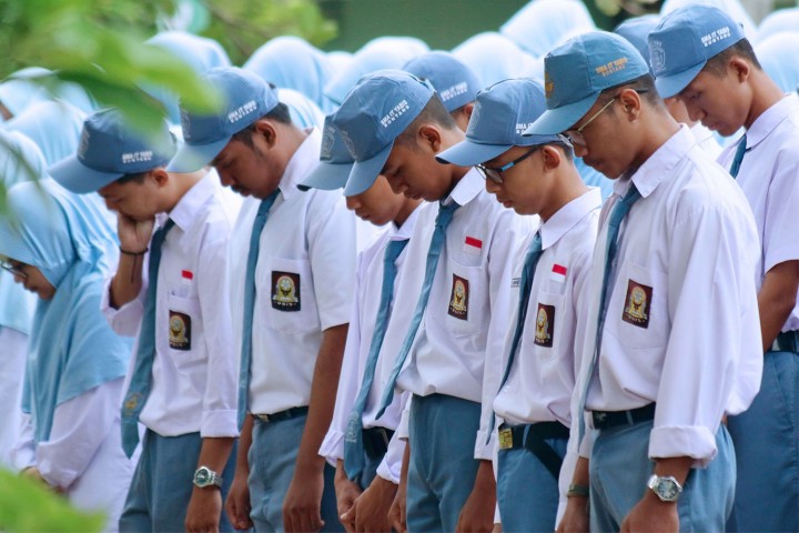 Viral Kemendikbud Hapus Jurusan IPA IPS dan Bahasa di SMA, Kurikulum Baru Diterapkan. (Ilustrasi)