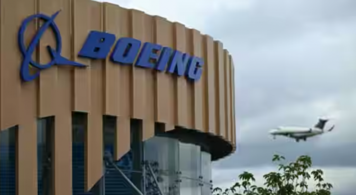 Boeing berdiri pada hari pembukaan Farnborough International Airshow 2024, barat daya London /AFP