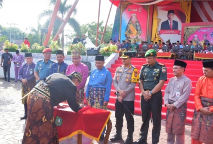 Apel Hari Jadi Ke-512 Bengkalis dan Lepas Peserta Pawai Karnaval Budaya Pesona Negeri