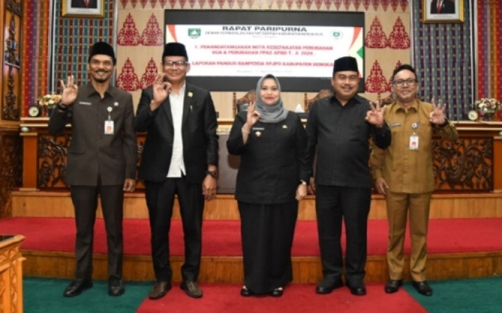 Pimpinan DPRD dan Bupati Bengkalis Teken Nota Kesepakatan Perubahan KUA PPAS 2024