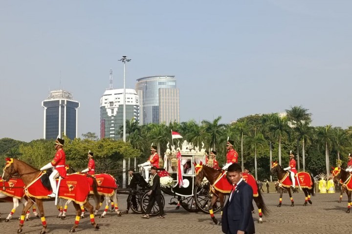 Kirab Bendera Pusaka Tiba di Bandara Halim, Diterbangkan ke IKN. (X/Foto)