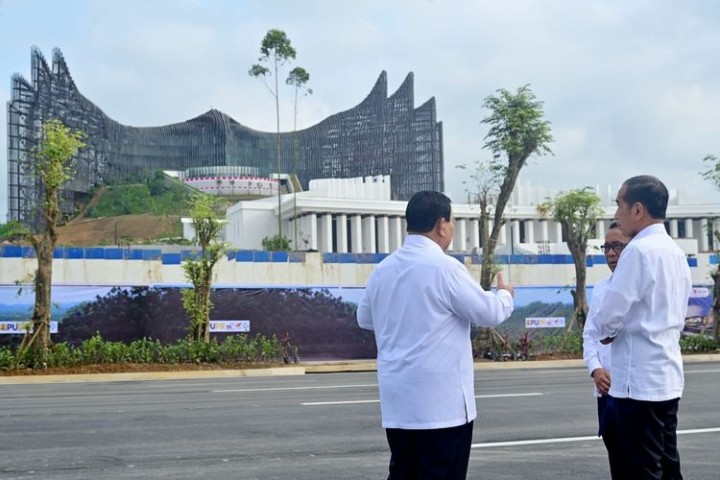 Presiden terpilih Prabowo Subianto dan Presiden RI Joko Widodo. Sumber: kompas.com