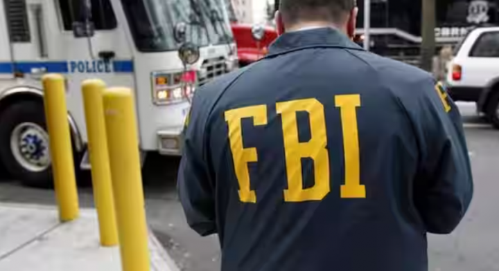 FBI sedang menyelidiki tuduhan yang dibuat oleh kampanye Trump mengenai pencurian dokumen sensitif /Reuters