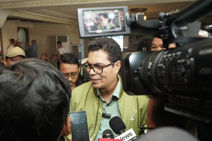 Faizal Assegaf Ungkap Inisial Nama yang Halangi Anies Baswedan Maju di Pilkada Jakarta 2024. (X/@faizalassegaf)