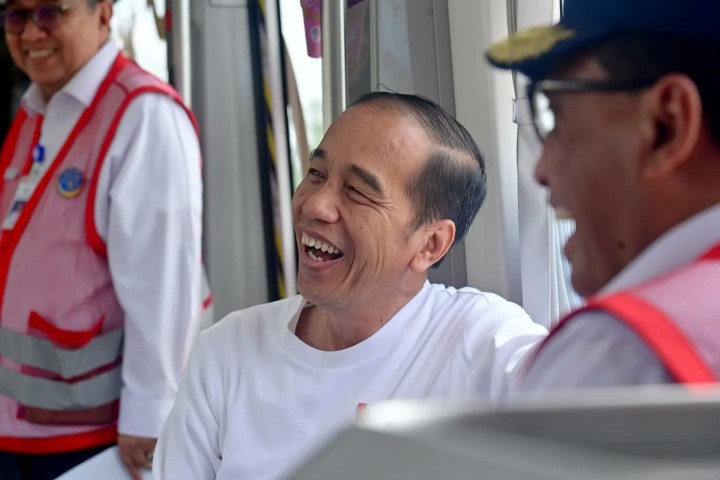 Respons Jokowi soal Reshuffle Menteri ESDM, Sebut: Sasya Punyak Hak Prerogratif. (X/@jokowi)