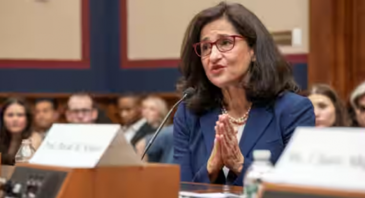 Presiden Universitas Columbia Nemat Minouche Shafik bersaksi di hadapan sidang Komite Pendidikan dan Tenaga Kerja DPR tentang Tanggapan Universitas Columbia terhadap Antisemitisme, di Capitol Hill di Washington /AFP