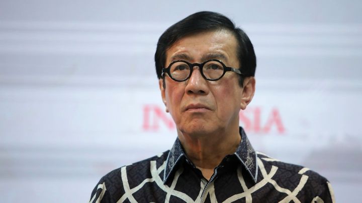 Kecurigaan PDIP usai Yasonna Laoly di Reshuffle Jokowi dalam Kabinet Indonesia Maju. (X/@BiLLYKHAERUDIN)