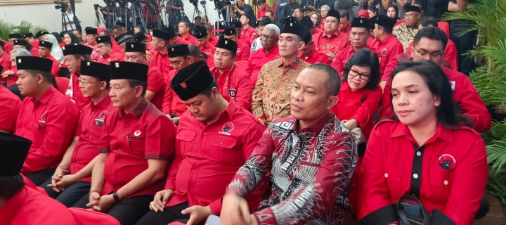 Balon Bupati Bengkalis Hadiri Saat Penyampaian Rekomendasi Dari Partai PDI P di Jakarta