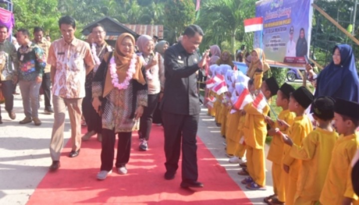 Tim Verifikasi Pusat Kunjungi Desa Mentayan Dalam Penilaian Berkinerja Baik