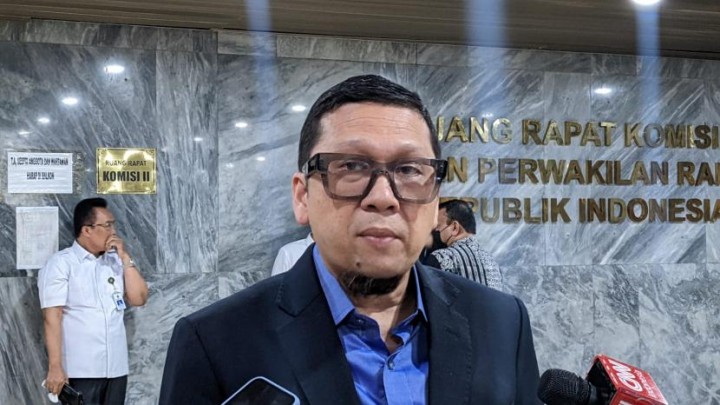 DPR Ingin Evaluasi MK, Sebut: Banyak Urusan Dikerjakan Bukan Ranahnya. (X/Foto)