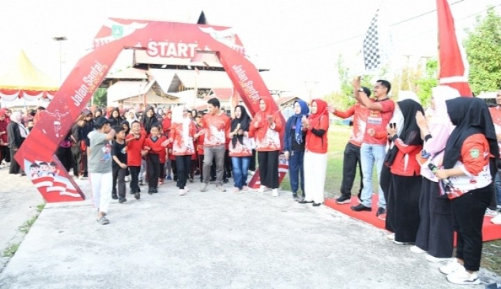 HUT Ke-79 RI, Kelurahan Rimba Sekampung Gelar Jalan Santai