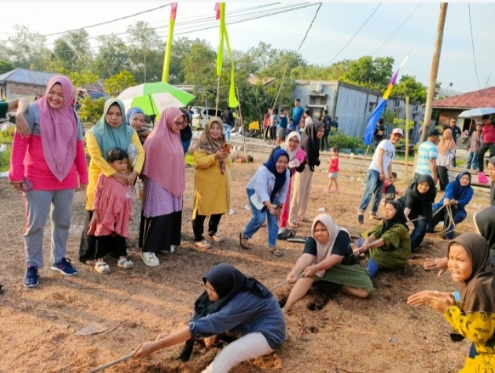 Desa Senggoro Taja Berbagai Perlombaan Sempena HUT RI ke 79