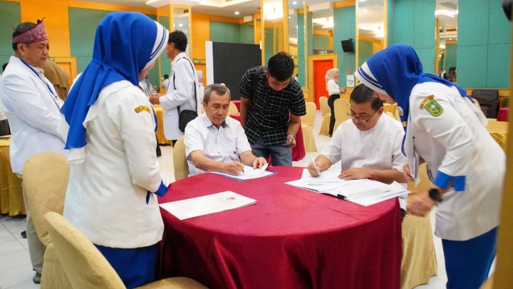 Salah satu bakal calon gubernur Riau menjalani tes kesehatan 